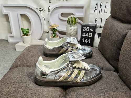 141DWales Bonner X Adidas Samba Cobranding sneakers retrò Colore semplice abbinato quest'anno in arg