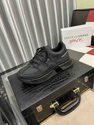 Dolce&Gabbana Men's Shoe Code: 0712C00 Size: 38-46