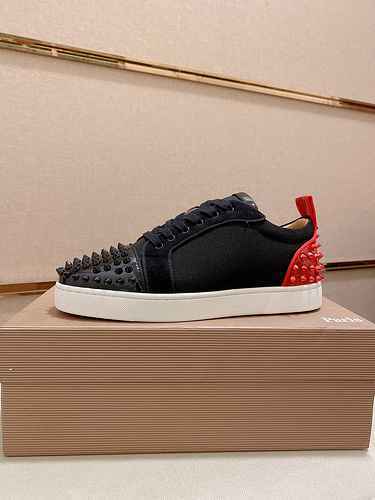 Christian Louboutin 22060314 TAGLIA 3844