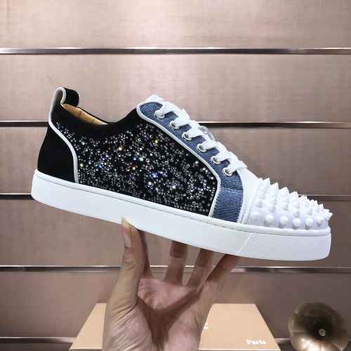 Christian Louboutin 22060301 SIZE: 38-44