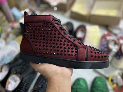 Christian Louboutin 22060303 SIZE: 35-47