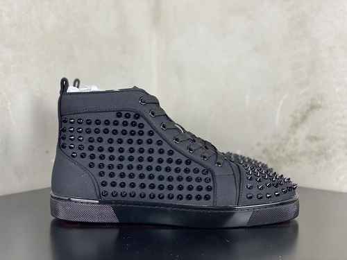 Christian Louboutin 22030102 size: 35-47