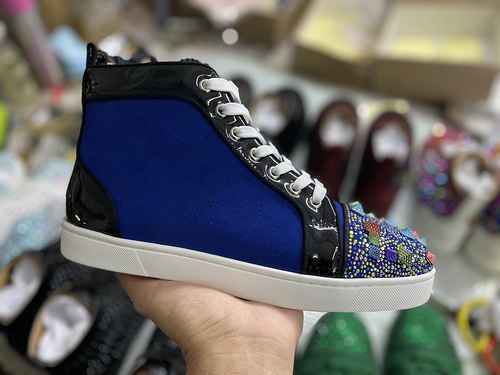 Christian Louboutin 22060303 SIZE: 35-47