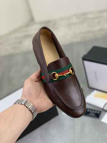 GUCCI Scarpa Uomo Cod. 0721B90 Taglia 3844