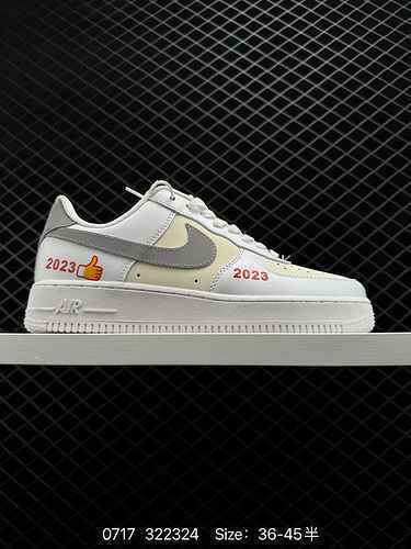 2 Sneaker casual bassa Nike Air Force 7 Air Force One Le prestazioni di ammortizzazione morbide ed e