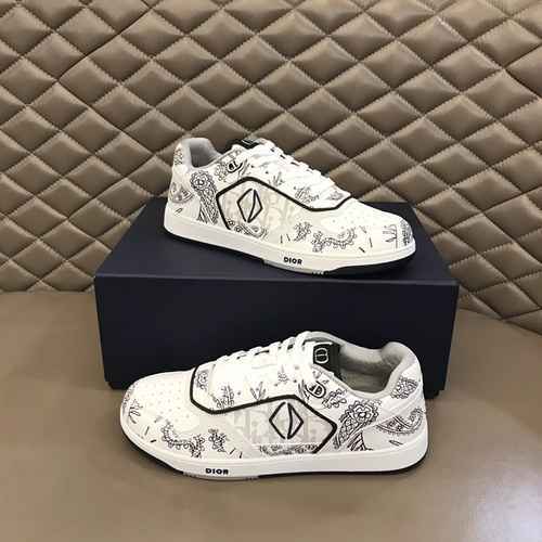 Scarpa da uomo Dior Codice 0216B80 Taglia 3844 45 personalizzata senza reso o cambio