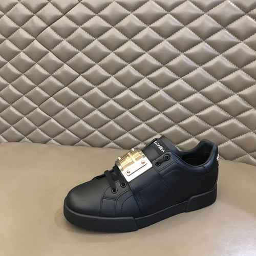 DolceGabbana Scarpe Uomo Codice 0724B40 Taglia 3844 45 personalizzato non reso o cambio