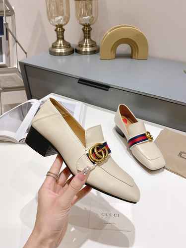 Scarpe da donna GUCCI alcuni stili di colore hanno scarpe da uomo Codice 0510B40 Taglia 3540 41 pers