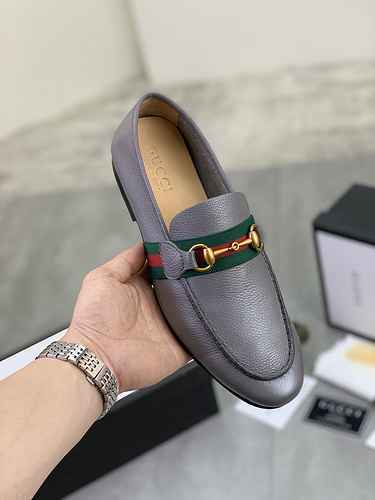 GUCCI Scarpa Uomo Cod. 0721B90 Taglia 3844