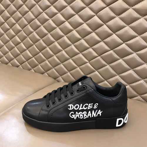 DolceGabbana Scarpe Uomo Codice 0724B40 Taglia 3844 45 personalizzato non reso o cambio