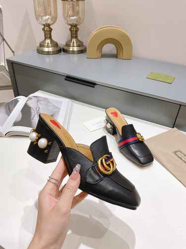 Scarpe da donna GUCCI alcuni stili di colore hanno scarpe da uomo Codice 0510B40 Taglia 3540 41 pers