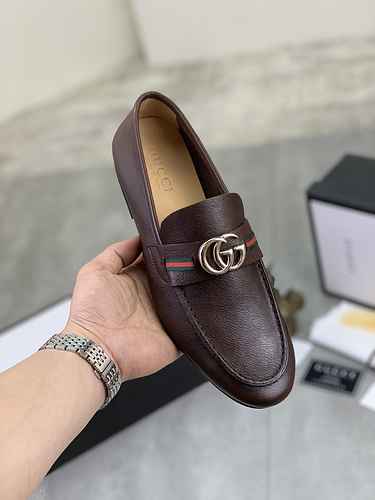 GUCCI Scarpa Uomo Cod. 0721B90 Taglia 3844