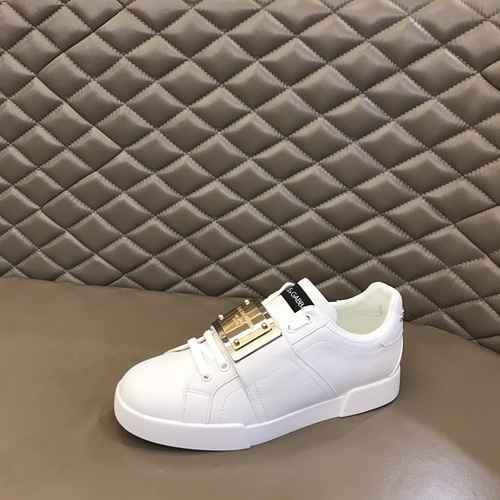 DolceGabbana Scarpe Uomo Codice 0724B40 Taglia 3844 45 personalizzato non reso o cambio