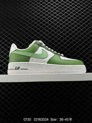 2 Sneaker casual bassa Nike Air Force 7 Air Force One Le prestazioni di ammortizzazione morbide ed e