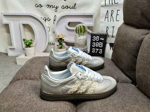 373DMales Bonner X Adidas Samba Cobranding sneakers retrò Colori semplici abbinati quest'anno in arg