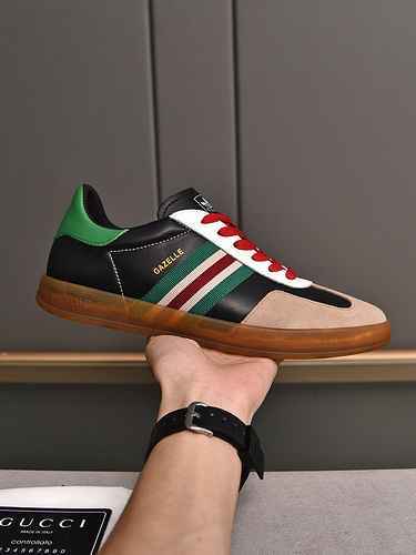 GUCCI Scarpa Uomo Cod. 0717B30 Taglia 3844 personalizzata al 45