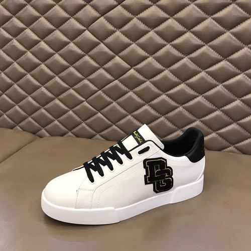 DolceGabbana Scarpe Uomo Codice 0724B40 Taglia 3844 45 personalizzato non reso o cambio