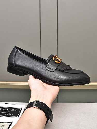 GUCCI Scarpa Uomo Codice 0717B70 Taglia 3844 45 personalizzabile