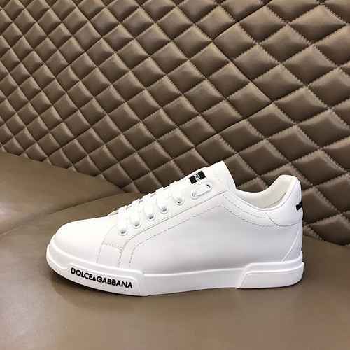 DolceGabbana Scarpe Uomo Codice 0724B40 Taglia 3844 45 personalizzato non reso o cambio