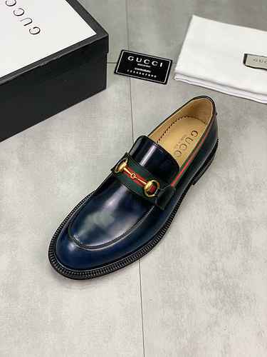 GUCCI Scarpa Uomo Cod. 0721C00 Taglia 3844