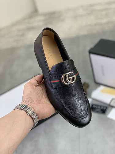 GUCCI Scarpa Uomo Cod. 0721B90 Taglia 3844