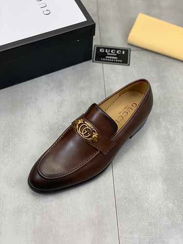 GUCCI Scarpa Uomo Cod. 0721C00 Taglia 3844