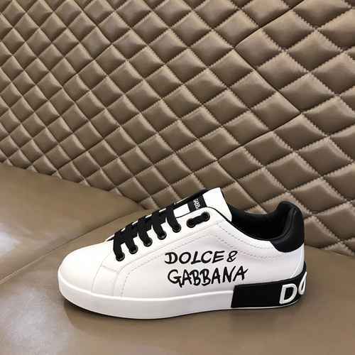 DolceGabbana Scarpe Uomo Codice 0724B40 Taglia 3844 45 personalizzato non reso o cambio