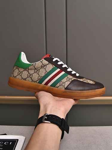 GUCCI Scarpa Uomo Cod. 0717B30 Taglia 3844 personalizzata al 45