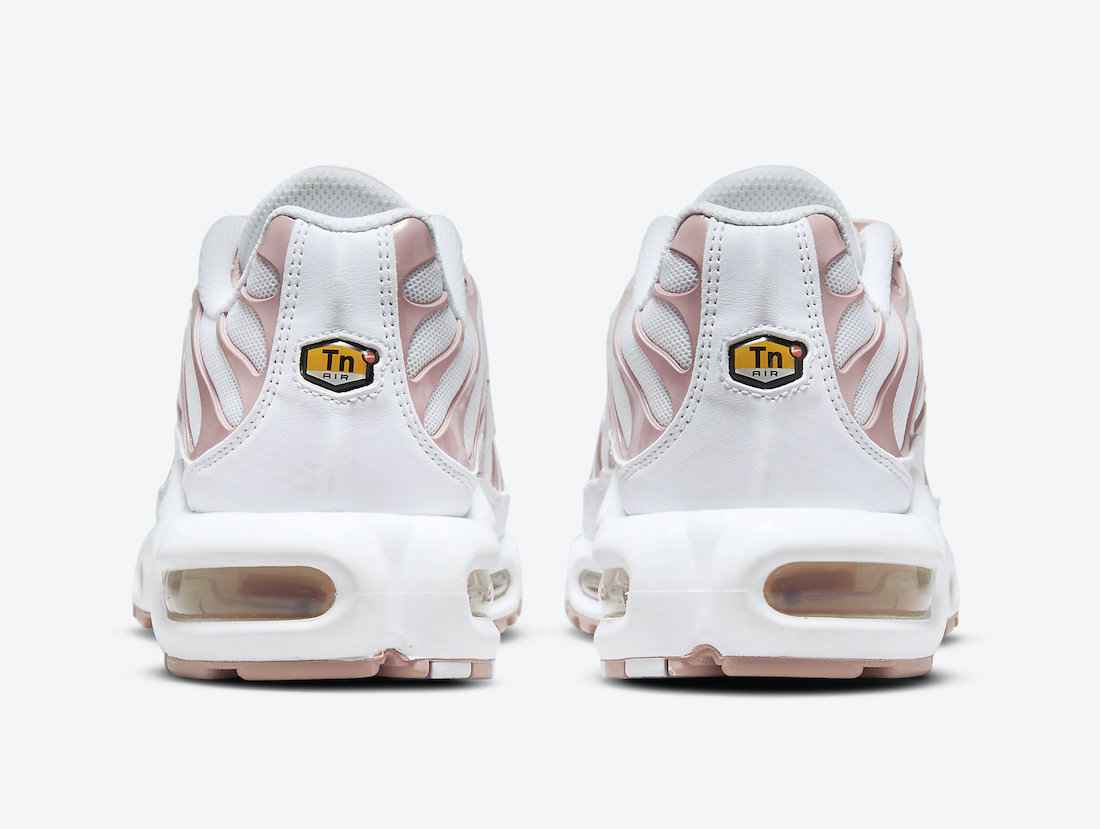 Nike-Air-Max-Plus-DM2362-101-Release-Date-3.jpg