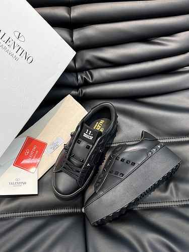 Valentino Couple Code: 0806C80 Size: 35-44