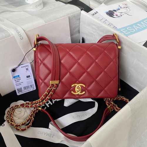 La borsa a catena Chanel Xiaoxiang è realizzata in pelle originale di alto livello importata e versi