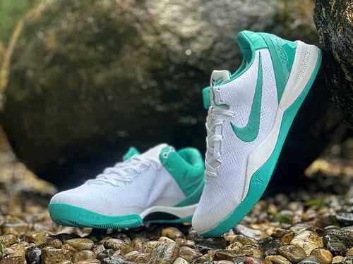 Nike Kobe 8 Protro "Radiant Emerald" FQ3549101