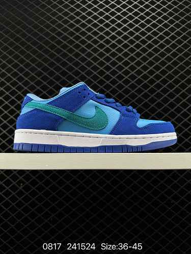 La collezione di scarpe da cricket Nike SB Zoom Dunk Low è una classica sneaker casual versatile con