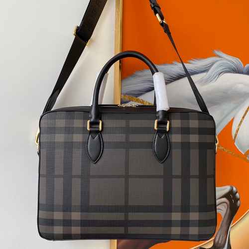 Valigetta da uomo Burberry realizzata in materiale di tela importato Consegna di alta qualità Borsa 