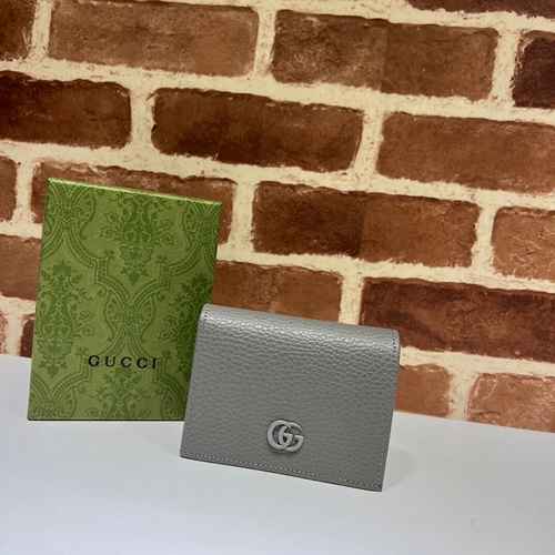 GUCCI Gucci Portafoglio corto da donna con clip realizzato in materiale di tela importato Consegna d