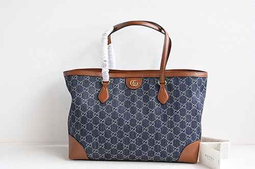 GUCCI La borsa a tracolla Gucci adotta la versione high-end in pelle originale premium importata per