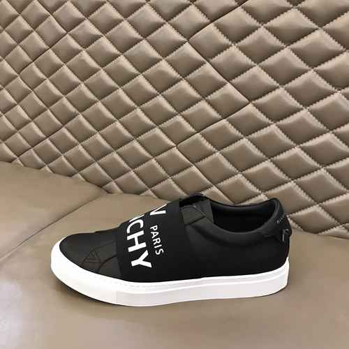 Givenchy Men's Shoe Code: 0806B40 Size: 38-44 (45 custom non return non exchange)