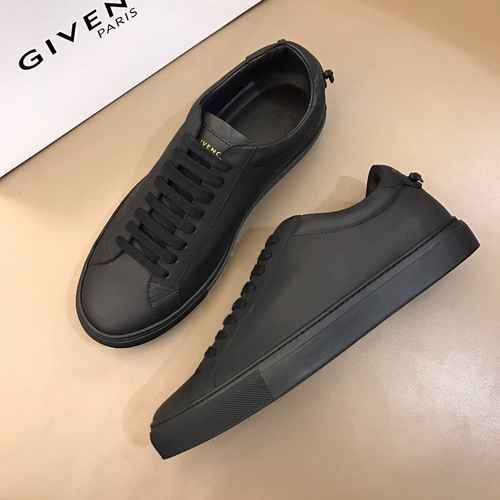 Scarpa da uomo Givenchy Codice 0806B30 Taglia 3844 45 personalizzata senza restituzione senza cambio