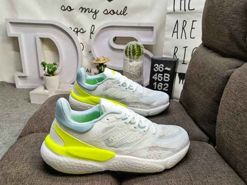 162DAdidas Solarboost 5 W Scarpa da jogging sportiva casual con popcorn superiore lavorato a maglia