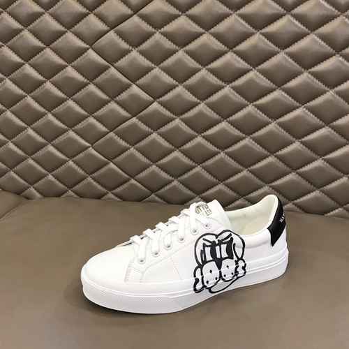 Scarpa da uomo Givenchy Codice 0806B50 Taglia 3844 45 personalizzata senza restituzione senza cambio