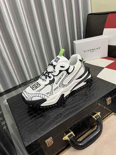 Scarpa Uomo Givenchy Codice 0820C10 Taglia 3844