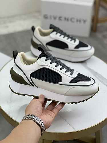 Givenchy Men's Shoe Code: 0809D60 Size: 38-44 (45 custom non return non exchange)