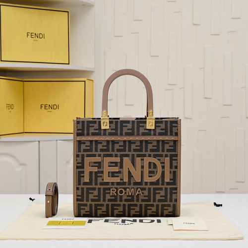 Borsa Fendi realizzata in materiale di tela importato Consegna di alta qualità Borsa regalo Dimensio