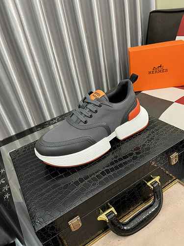 Scarpa da uomo Hermes Codice 0820B40 Taglia 3844 45 personalizzata senza restituzione senza cambio