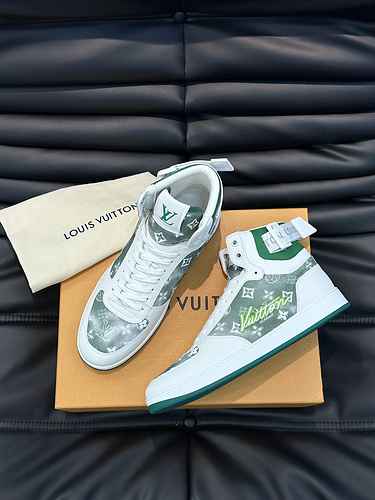 LV Men's Shoe Code: 0817B60 Size: 38-44 (45 customized non return non exchange)