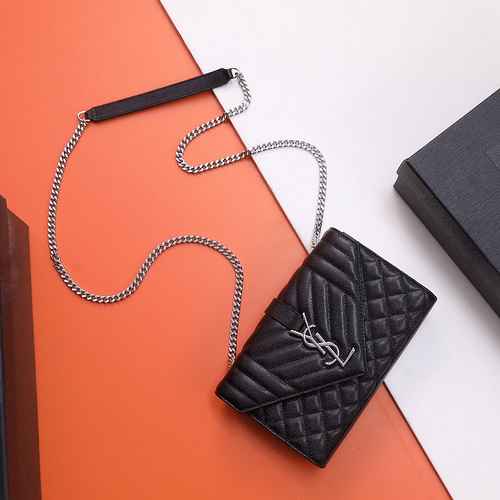 La borsa a catena YSL Saint Laurent adotta la versione high-end in pelle originale premium importata