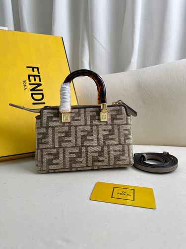 FENDI La borsa Fendi adotta la versione replica di fascia alta in pelle originale premium importata 