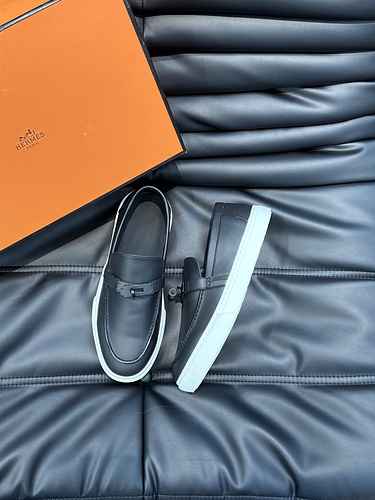 Scarpa da uomo Hermes Codice 0817B40 Taglia 3844 45 personalizzata senza restituzione senza cambio