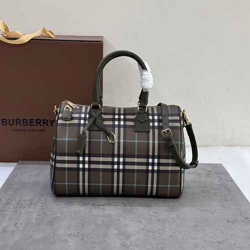 La borsa a cuscino Burberry è realizzata in pelle originale di alto livello importata e versione rep