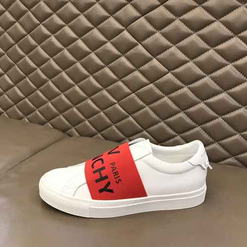 Givenchy Men's Shoe Code: 0806B40 Size: 38-44 (45 custom non return non exchange)